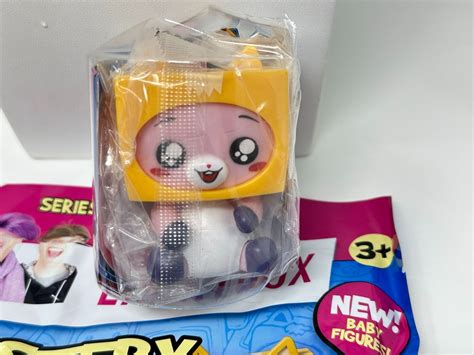 Series 2 Bonkers Lankybox Mystery Fig Blind Bag Figure Baby Foxy