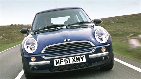 20 Years Of Bmw Mini How The Iconic Car Has Changed Over The Years