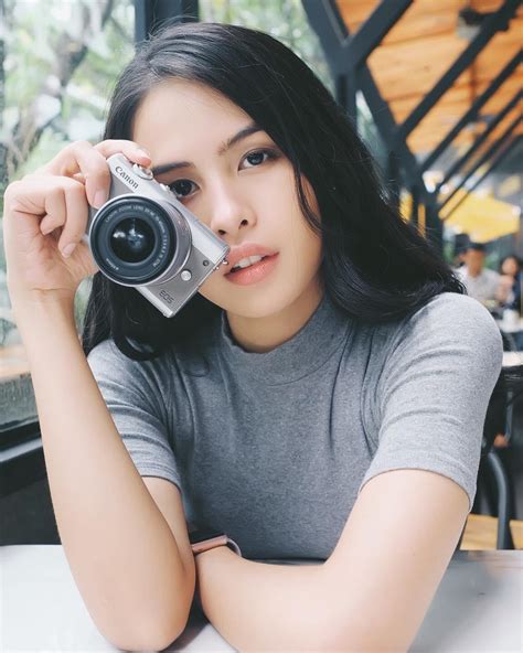 Foto Selfie Keren Ala Selebgram Kaata