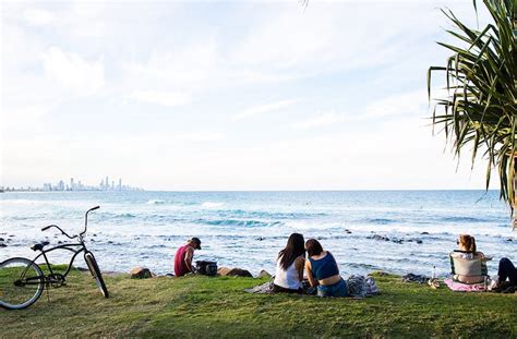 Throw Down A Rug At 6 Of The Best Picnic Spots On The Gold Coast