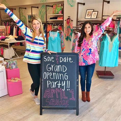 New Lilly Pulitzer Signature Store Pink Palm To Hold Grand Opening