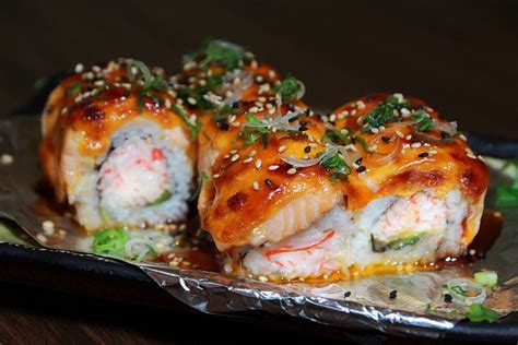 Monster roll (2012) 6min | short, action, comedy when sea monsters attack los angeles, an underground network of sushi chefs honor an ancient code to maintain balance between man and the sea, by killing only what they eat, and eating all that they kill. Pin on Chill food, wanna try bc i'M a fatty
