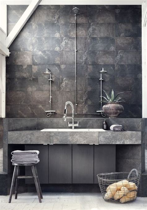 32 Trendy And Chic Industrial Bathroom Vanity Ideas - DigsDigs