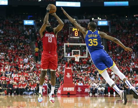 詹姆斯·哈登（james harden），1989年8月26日出生于 美国 加利福尼亚州 洛杉矶 （los angeles, california），美国职业 篮球 运动员，司职 后卫 ，效力于 nba 布鲁克林篮网队 。. 火箭记者：哈登确实想被交易 但只肯去篮网和杜兰特重聚-直播吧zhibo8.cc