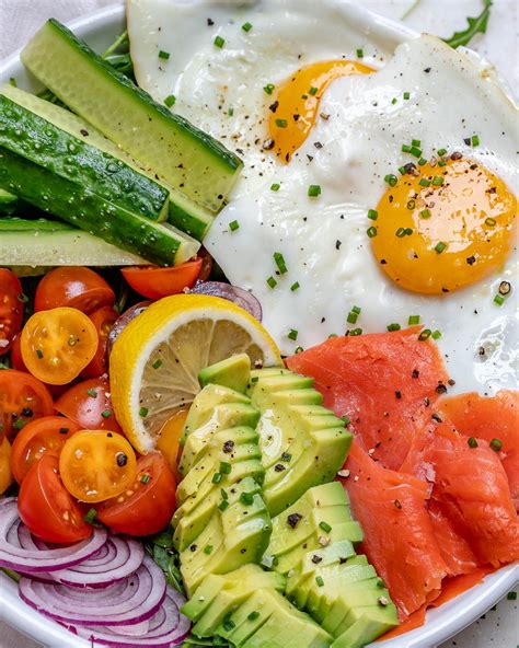 Drape the salmon on top and scatter with red onion, capers (if using) and rocket. Smoked Salmon Breakfast Bowls | Recipe | Smoked salmon ...