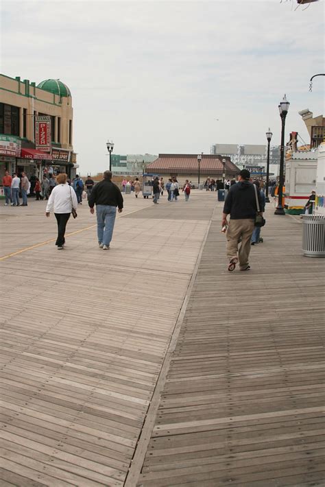 Atlantic City Boardwalk The Boardwalk Starts At Absecon In Flickr