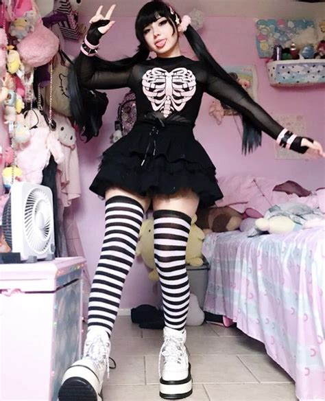 Pin By 𝐽𝑒𝑛 🍓 On Curvy Girl Outfits In 2021 Pastel Goth Fashion