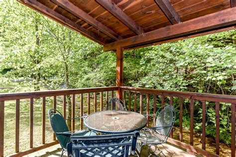 You can do the following. Whisper Creek :: Old Smoky Mountain Cabins