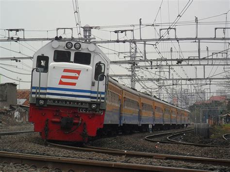 Jadwal kereta api tegal arum dari pasar senen. Tegal Arum