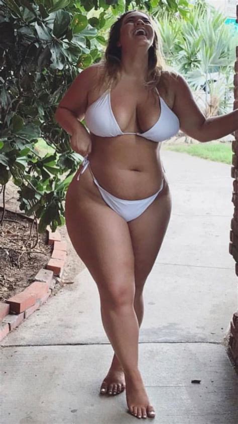 Pin by gustavo gaviria on Женщина Plus size swimsuits Stylish bikini