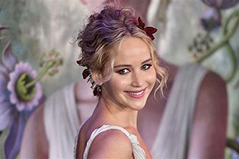 Jennifer Lawrences Wedding Dress And All The Details Of Her Big Day