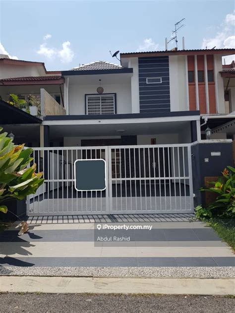 Taman Pulai Indah Skudai 2 Sty Terracelink House 4 Bedrooms For Rent