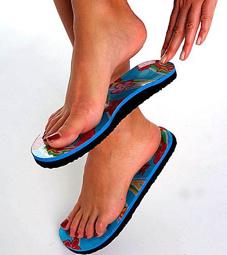 The Flip Flops Which Dont Flip Or Flop Daily Mail Online
