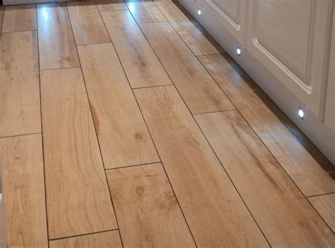 One of the best advantages of using tile that looks like wood is that they are often available in a wide range of plank width sizes (sometimes even up to. Wood Effect Floors / Leafcutter Design Blog | Wood tile ...