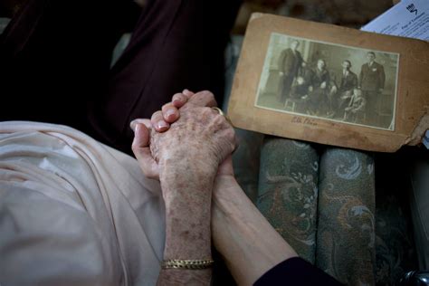 Israeli Holocaust Memorial Seeks To Preserve Memory Of The 6 Million Victims A Name At A Time