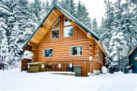 Here's the list he came up with of the best snow cabin rentals on airbnb for a wintery getaway to get you excited to cozy up! 10 Jaw-Dropping Mt. Hood Cabins You Can Rent Today | That ...