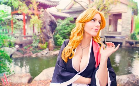 Pin On Cosplay Cleavage