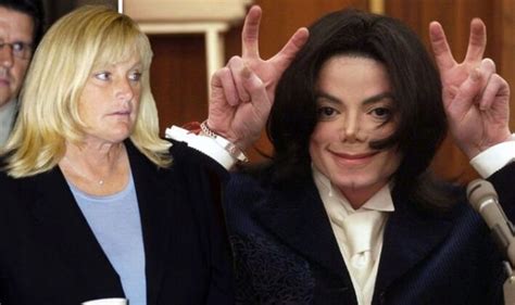 Michael Jackson Ex Wife Debbie Rowe Wanted To Give Her Womb As A T To Star True