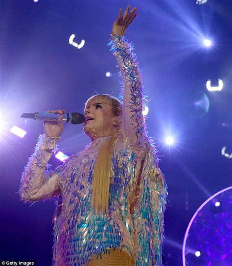 Paloma Faith Dazzles In Silver Bodysuit At Londons O2 Daily Mail Online