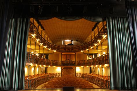 Casa Da Ópera De Ouro Preto Mg O Mais Antigo Teatro Em Atividade Das