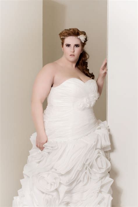 Свадебные платья для толстых 96 фото