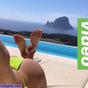 Sexy Katie Salmon Nude Boobs On Paparazzi Pics