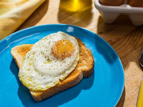 If you want to make an over easy egg, flip the egg and let it cook for 15 seconds. Perfect Sunny-Side-Up Eggs Recipe | Jeff Mauro | Food Network