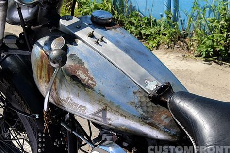 インディアン フォー Indian Four 1940のボバーカスタム・サイラモーターサイクルデプト Custom Front