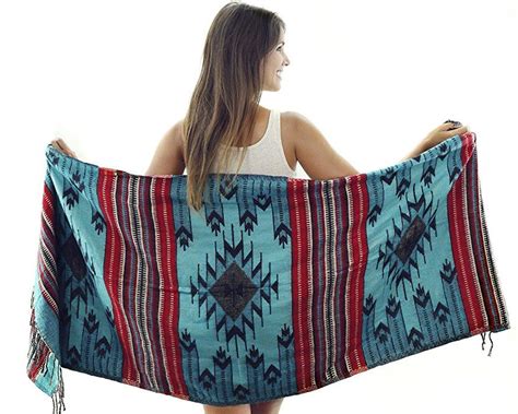 Womens Southwest And Native American Style Shoulder Wrap Fringed