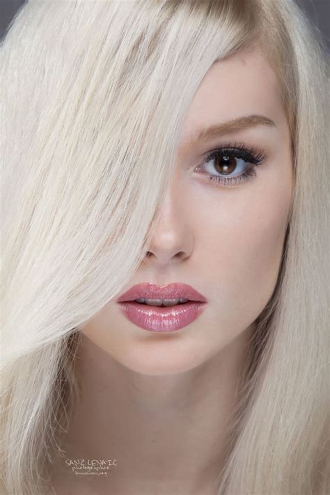 Gorgeous Blonde Beautiful Lips Blonde Beauty Hair Beauty Christina Aguilera White Blonde