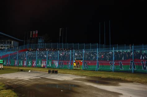 Mecz pomiędzy wisła płock a legia warszawa odbędzie się 11.09.2020 o godzinie 16:30 (gmt). Galeria: Wisła Płock - Legia Warszawa (2019-02-10) - Kibice.net