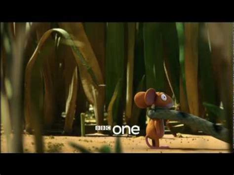 The complete collection of official clips from the oscar nominated animation 'the gruffalo', based on julia donaldson and axel scheffler's classic. The Gruffalo Trailer BBC Christmas 2009 - YouTube