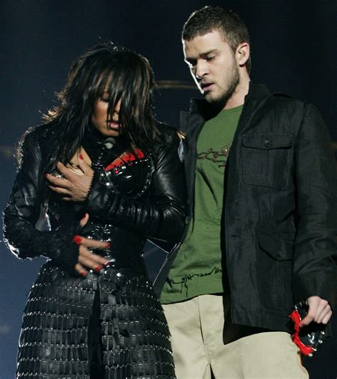Janet Jackson Super Bowl Wardrobe Malfunction To Be Investigated In New Doc Fm Com