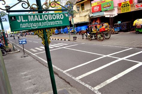 Malioboro Yogyakartas Perennially Legendary Street Indonesia