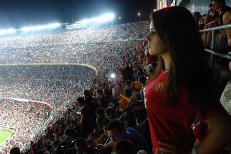 Barcelona Aeyaeymanchester United Soccer Stadium Crowd Sexy Babe