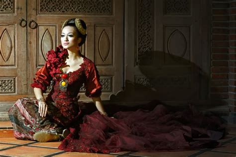 all about kebaya indonesia s traditional formal wear for women