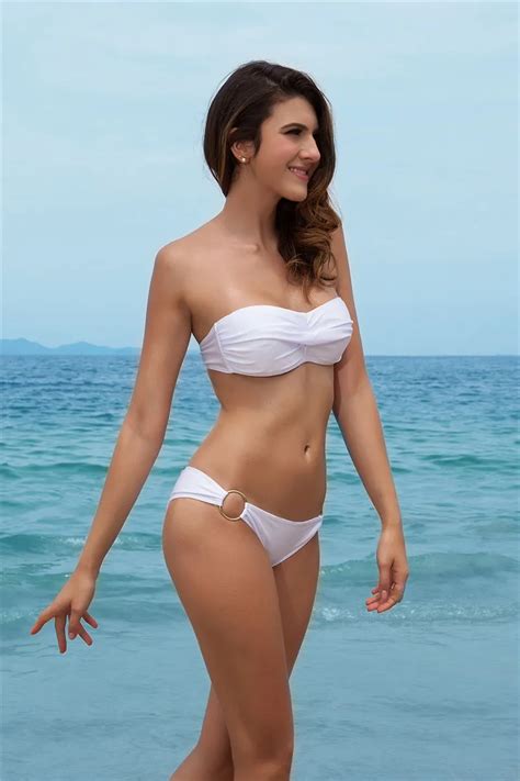 Nuevo modelo sólido sin tirantes Bikini traje de baño mujer playa