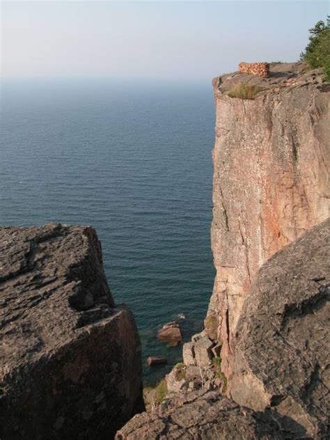 Gade, kreaz, lekr0, kristou, cajunb. Map of Minnesota's North Shore Waterfalls