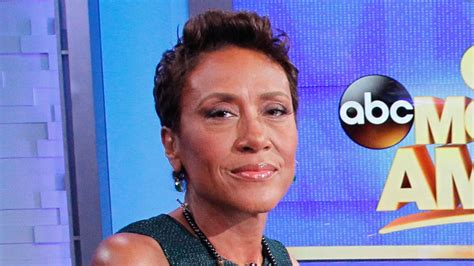Gma S Robin Roberts Shares Difficult Update While On Vacation With Partner Amber Laign Hello