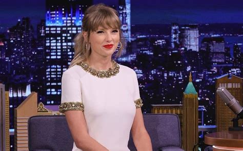 Taylor Swifts Most Stylish Looks Of All Time