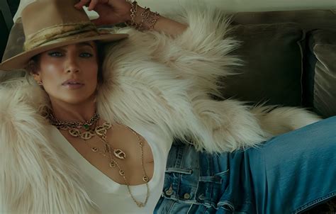 Jennifer Lopez Releases Cant Get Enough The First Single Of Her New