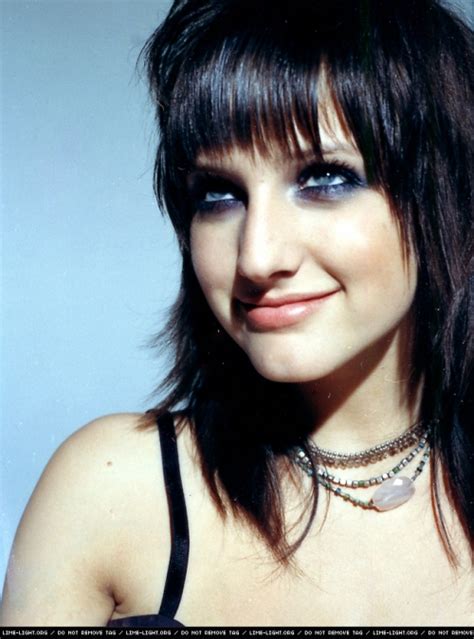 Hq Blender Ashlee Simpson Photo 405642 Fanpop