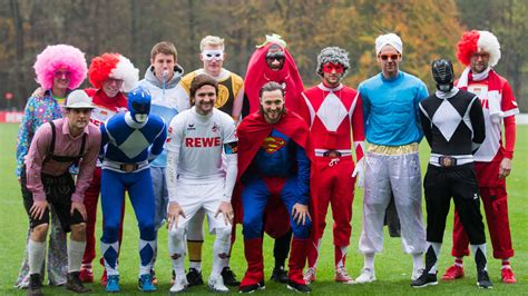 Fc köln trikots im angebot große auswahl top marken viele bezahlmöglichkeiten 1. 1. FC Köln feiert Karneval | Fußball