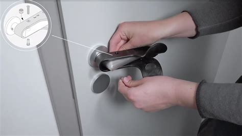 Abrir las puertas con el antebrazo o el codo.⁠ Adaptador universal para