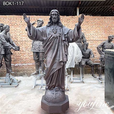 Famous Life Size Christ Sculpture Sacred Heart Of Jesus Bronze Statue