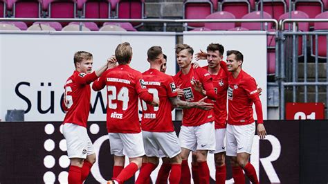 Transfer-Ticker: 1. FC Kaiserslautern leiht Talent von Hannover 96 aus