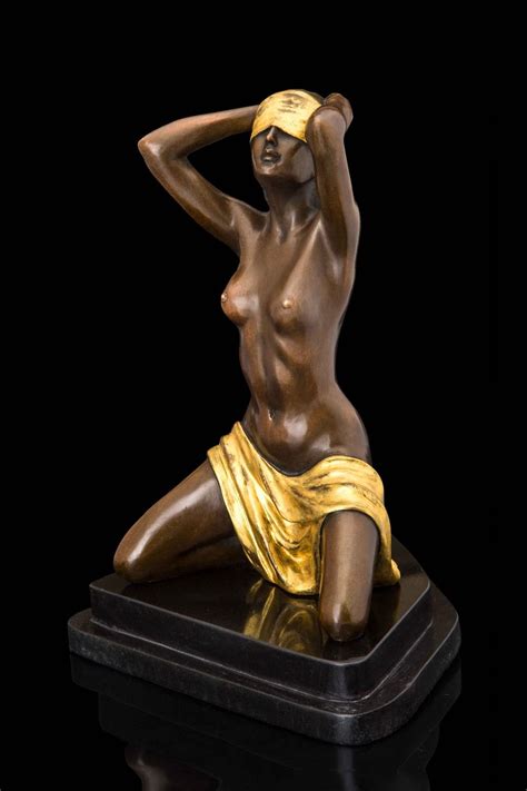 Pin On Modern Sculpture Women II