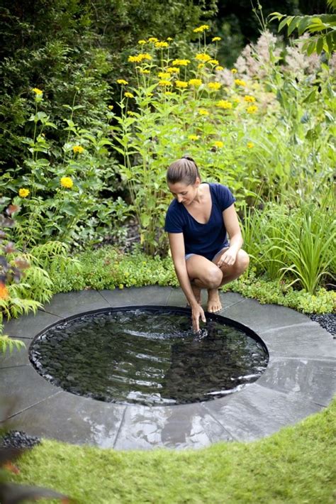 Looking to add some personality to an underwhelming backyard? Picture Of small yet adorable backyard pond ideas for your ...