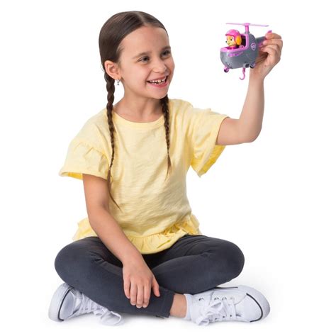 Triceratops dinosaur from paw patrol dino rescue. Spin Master - PAW Patrol Skye's Ultimate Rescue Mini ...