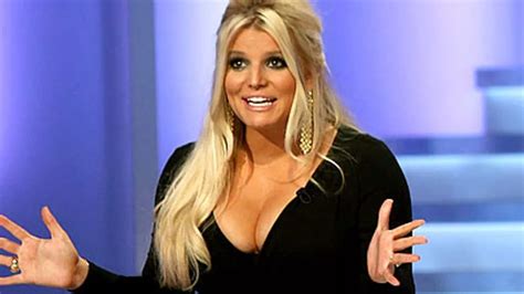 bring the sex jessica simpson s amazing pregnancy cleavage makes its tv debut mirror online